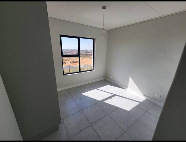 1 BEDROOM PROPERTY TO RENT IN MOOIKLOOF